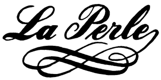 LA PERLE logo