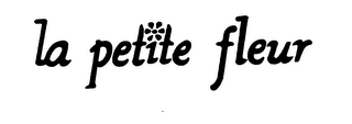 LA PETITE FLEUR logo