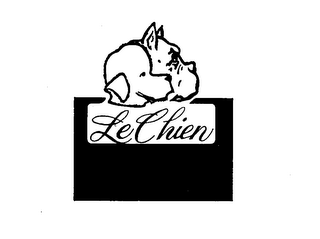 LE CHIEN logo
