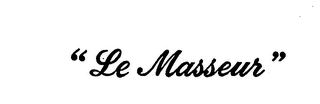 "LE MASSEUR" logo