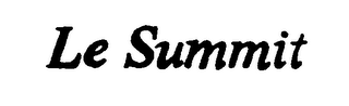 LE SUMMIT logo