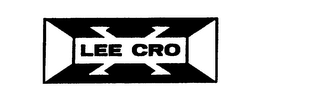 LEE CRO X logo
