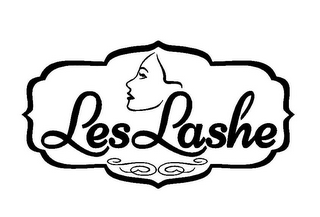 LES LASHE logo
