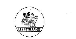 LES PETITS AMIS logo