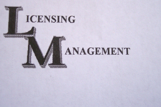 LICENSING MANAGEMENT logo