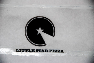 LITTLE STAR PIZZA logo