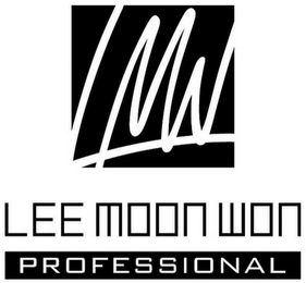 LMW LEE MOON WON PROFESSIONAL logo