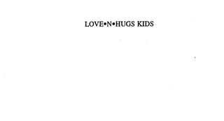 LOVE N HUGS KIDS logo