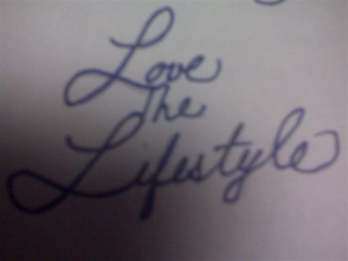 LOVE THE LIFESTYLE logo