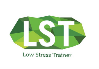 LST LOW STRESS TRAINER logo