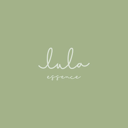 LULA ESSENCE logo