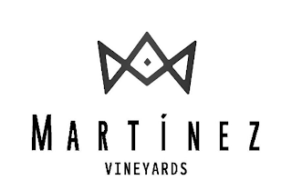 M MARTINEZ VINEYARDS logo