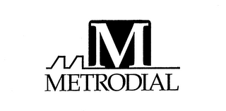 M METRODIAL logo