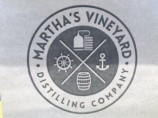 · MARTHA'S VINEYARD  · DISTILLING COMPANY logo