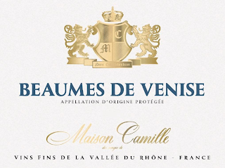 MC NUNC EST BIBENDUM BEAUMES DE VENISE APPELLATION D'ORIGINE PROTEGEE MAISON CAMILLE DES SONGES DE VINS FINS DE LA VALLEE DU RHONE FRANCE logo