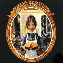 MOM'S APPLE PIE logo