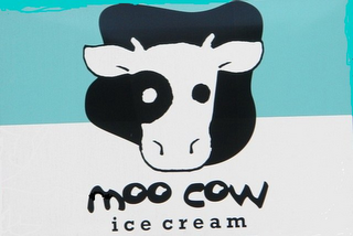 MOO COW ICE CREAM logo