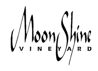 MOON SHINE VINEYARD logo