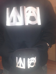 MORE TO MEN GRINDIN MT MG logo