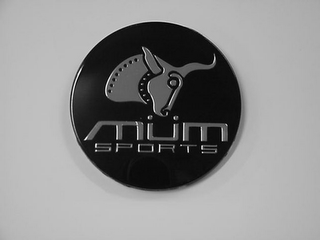 MUM SPORTS logo