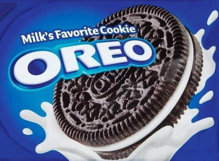 OREO MILK'S FAVORITE COOKIE logo