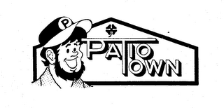 P PATIO TOWN logo