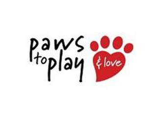 PAWS TO PLAY & LOVE logo
