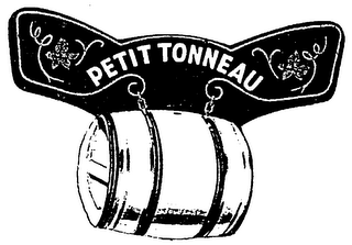 PETIT TONNEAU logo