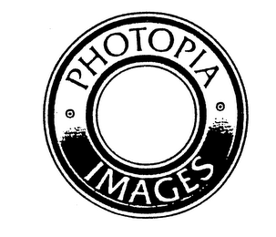 PHOTOPIA IMAGES logo
