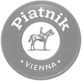PIATNIK · VIENNA · logo