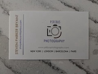 PIRIBUS PHOTOGRAPHY logo