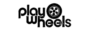 PLAY WHEELS logo