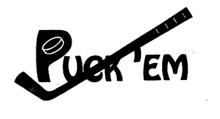 PUCK 'EM logo