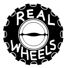 REAL WHEELS logo