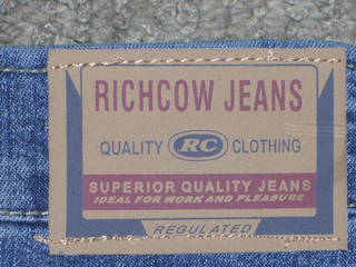 RICHCOW JEANS QUALITY RC CLOTHING SUPERIOR QUALITY JEANS IDEAL FOR WORK AND PLEASURE REGULATED logo