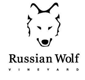 RUSSIAN WOLF VINEYARD logo