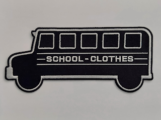 SCHOOL CLOTHES logo