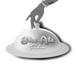 SHE ATE FASHION logo