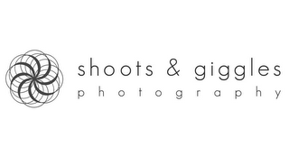 SHOOTS & GIGGLES PHOTOGRAPHY logo
