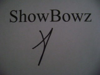 SHOWBOWZ logo