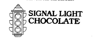 SIGNAL LIGHT CHOCOLATE logo
