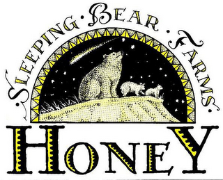 SLEEPING BEAR FARMS HONEY logo