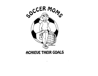 SOCCER MOMS ACHIEVE THEIR GOALS logo