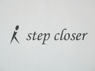STEP CLOSER logo