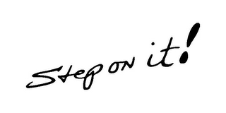STEP ON IT ! logo