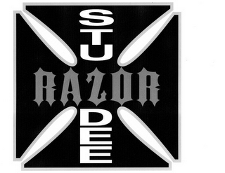 STUDEE RAZOR