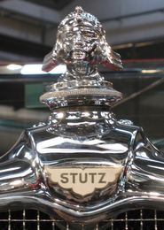 STUTZ logo