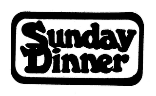 SUNDAY DINNER logo