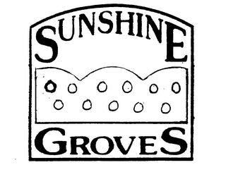 SUNSHINE GROVES logo