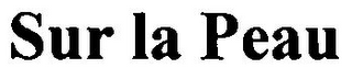 SUR LA PEAU logo